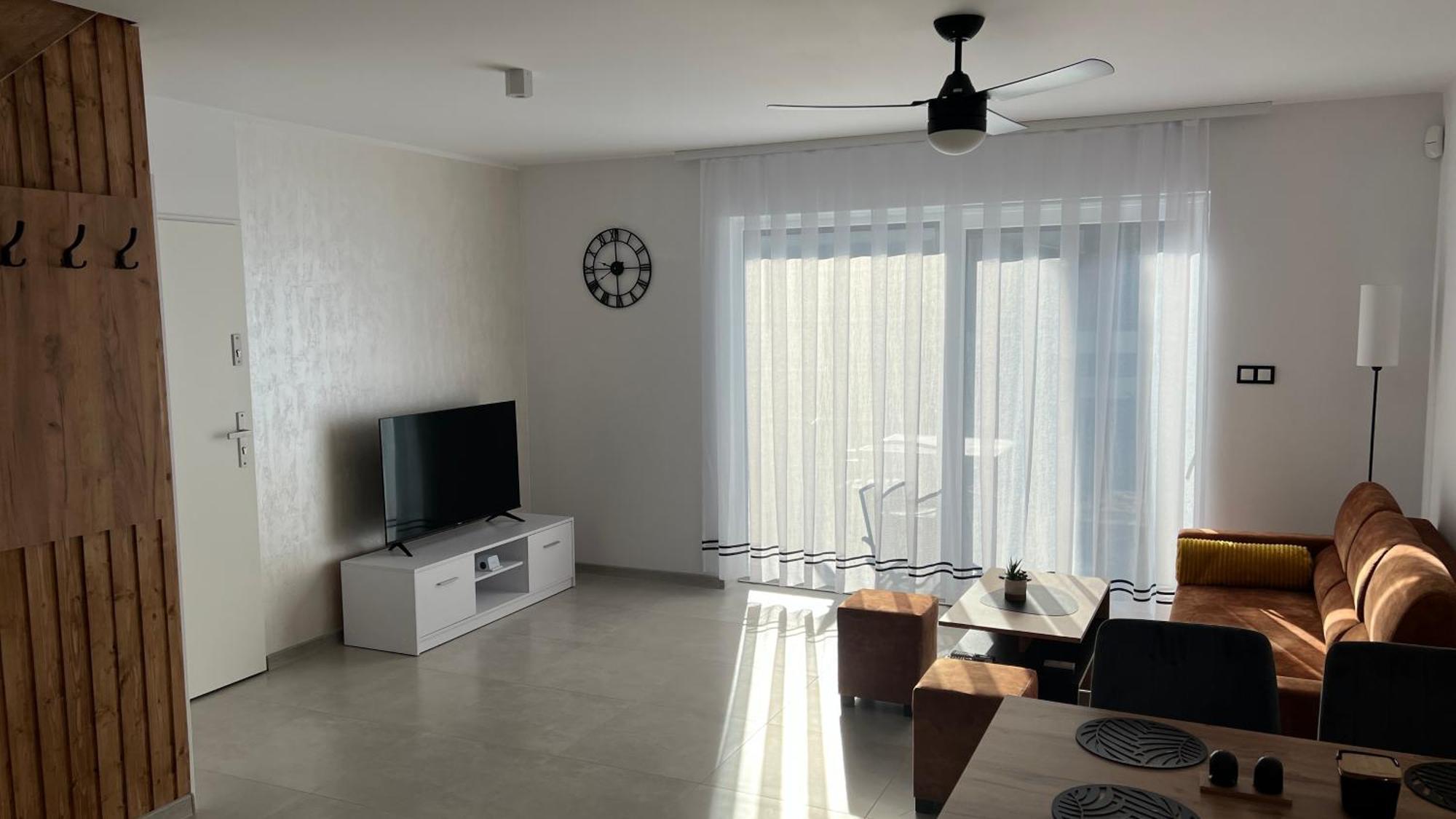 Grey House Apt ボシュコボ エクステリア 写真