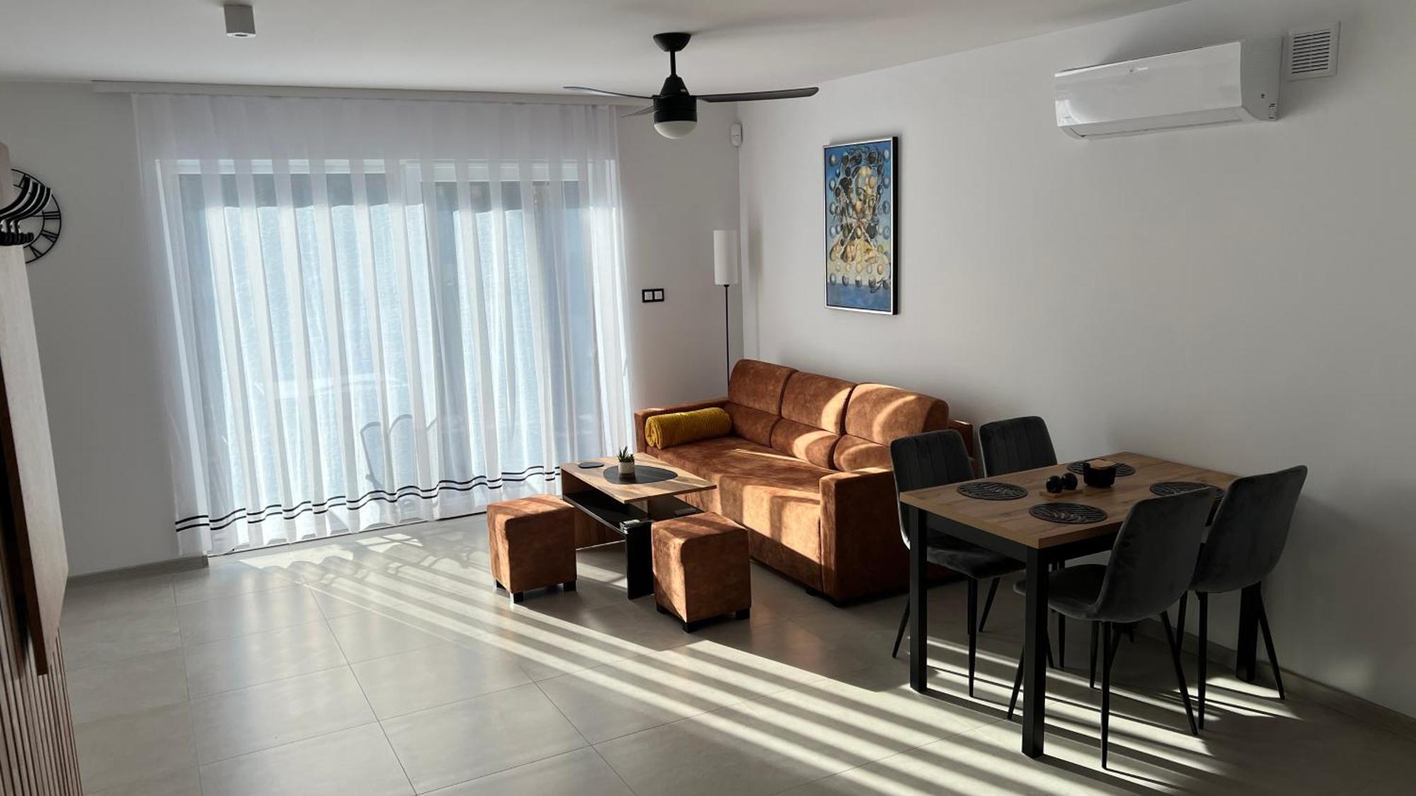 Grey House Apt ボシュコボ エクステリア 写真